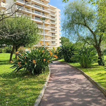 Apartment Grand Avec Vue Juan-les-pins *